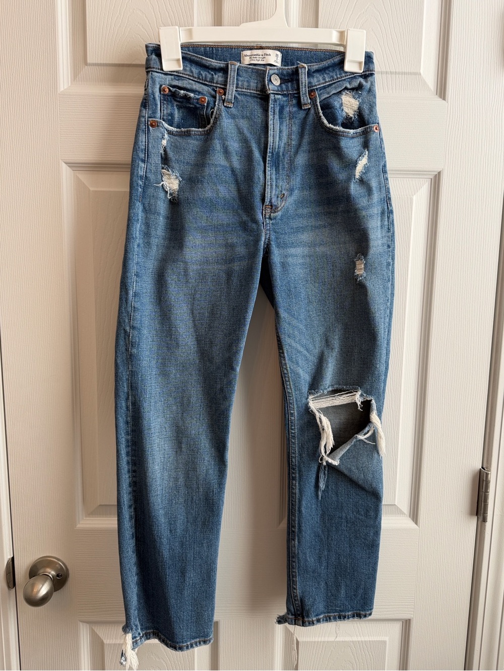 Abercrombie & Fitch | curve love ultra high rise ankle jeans 26 / 2 short